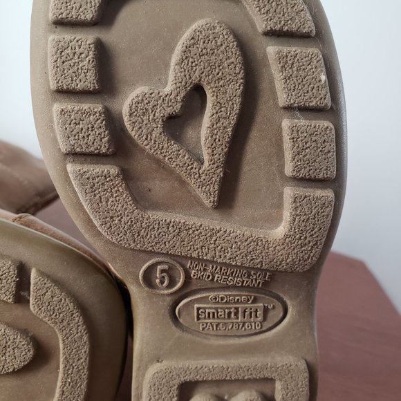 Disney Simba Boots Faux Leather Light Up SmartFit Non Marking Sole Size 5 Kids - Picture 7 of 8